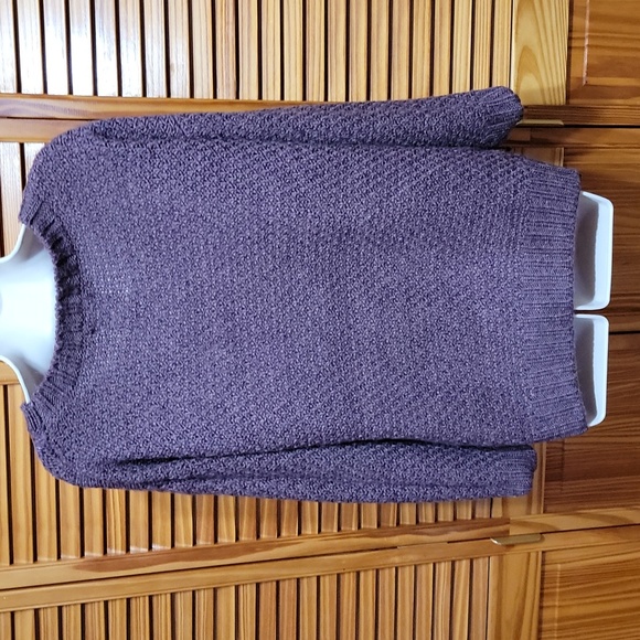 Between you & me burgundy sweater top sz Small - Picture 2 of 6